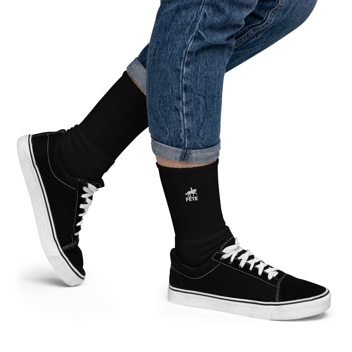 Crew Socks "FÊTE" Equestrian Embroidered in Classic White on Basic Black or Heather Grey